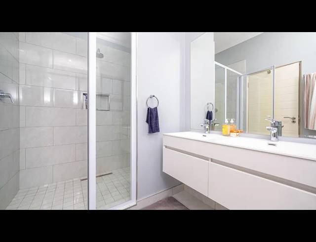 4 BEDROOM CLUSTER FOR SALE IN OLIVEDALE